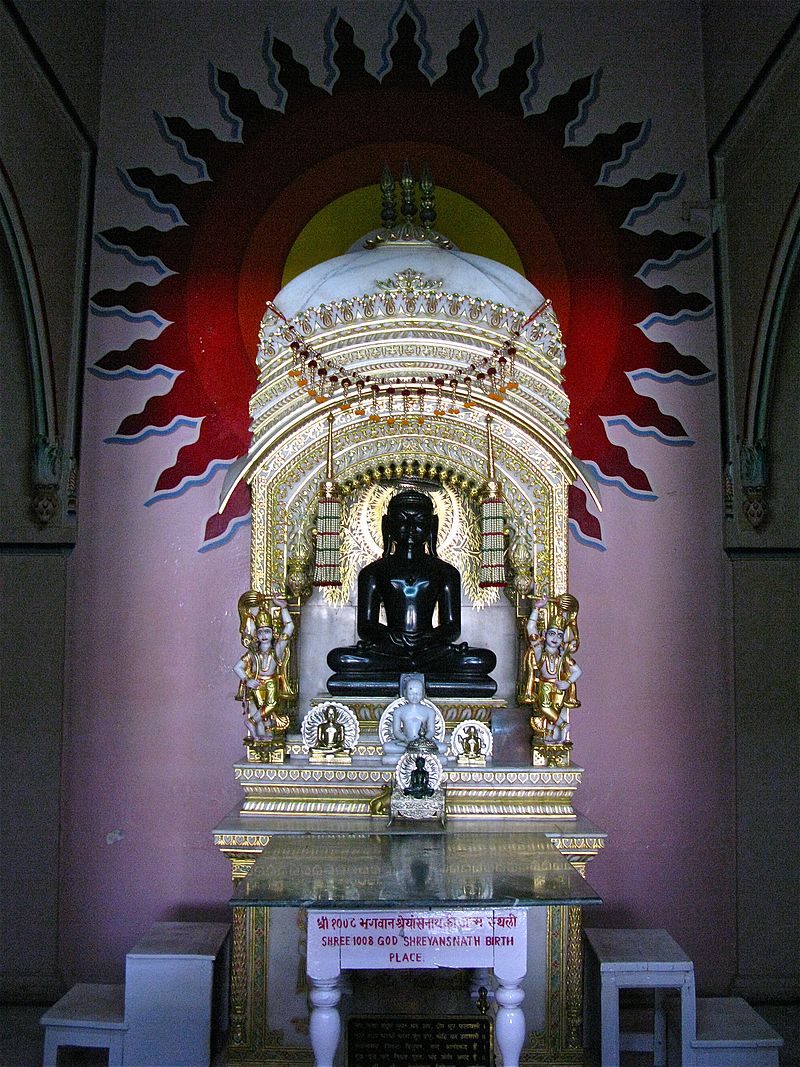 G:\pix\800px-Interior_of_the_Jain_Temple_dedicated_to_Shreyansanath_was_the_eleventh_Jain_Tirthankar,_Sarnath.jpg