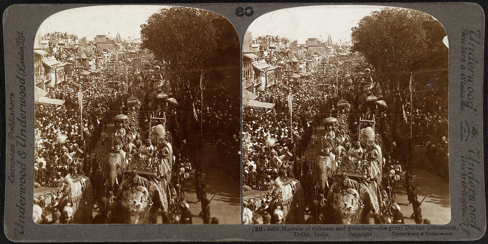 https://upload.wikimedia.org/wikipedia/commons/d/d6/Durbar_Procession_in_1903.jpg