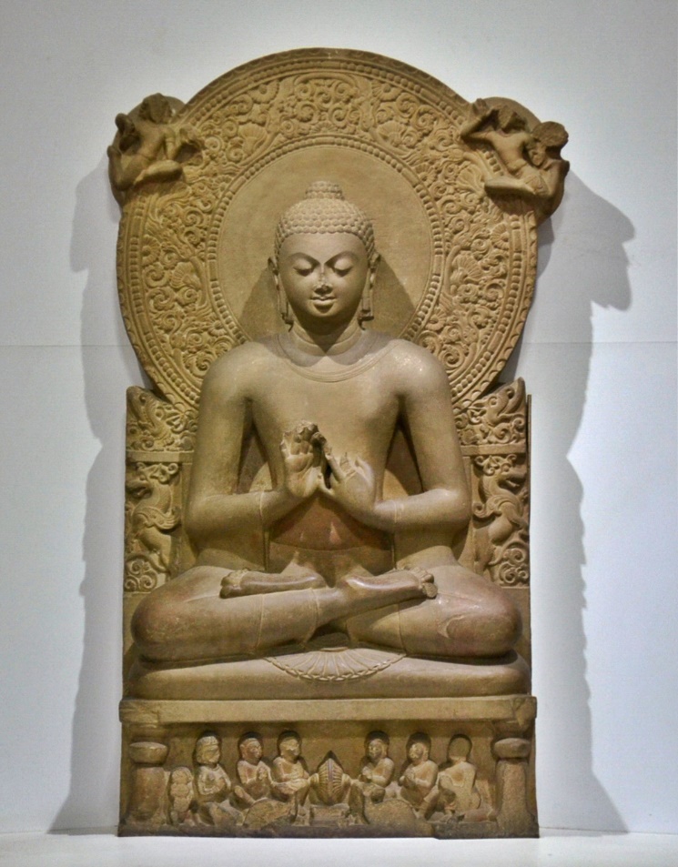 https://upload.wikimedia.org/wikipedia/commons/f/ff/Buddha_in_Sarnath_Museum_%28Dhammajak_Mutra%29.jpg