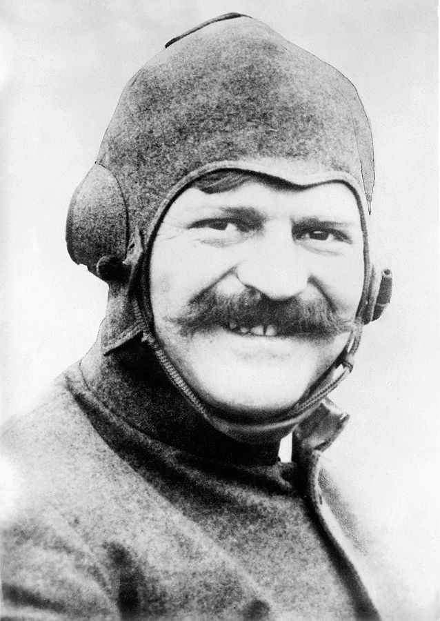 G:\pix\projects\west\Louis_Chevrolet_in_1914.jpg