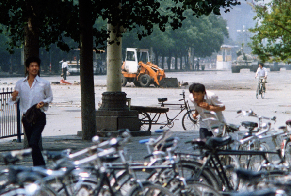 G:\pix\projects\west\Tank Man of Tiananmen Square.jpg