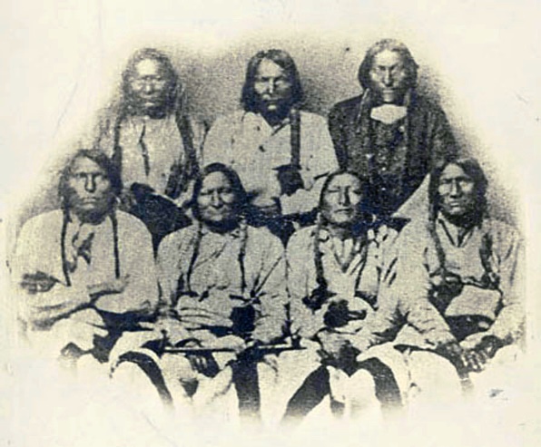 https://upload.wikimedia.org/wikipedia/commons/7/76/Portrait_of_Black_Kettle_or_Moke-Tao-To%3F_and_Delegation_Of_Cheyenne_and_Arapaho_Chiefs_28_SEP_1864.jpg