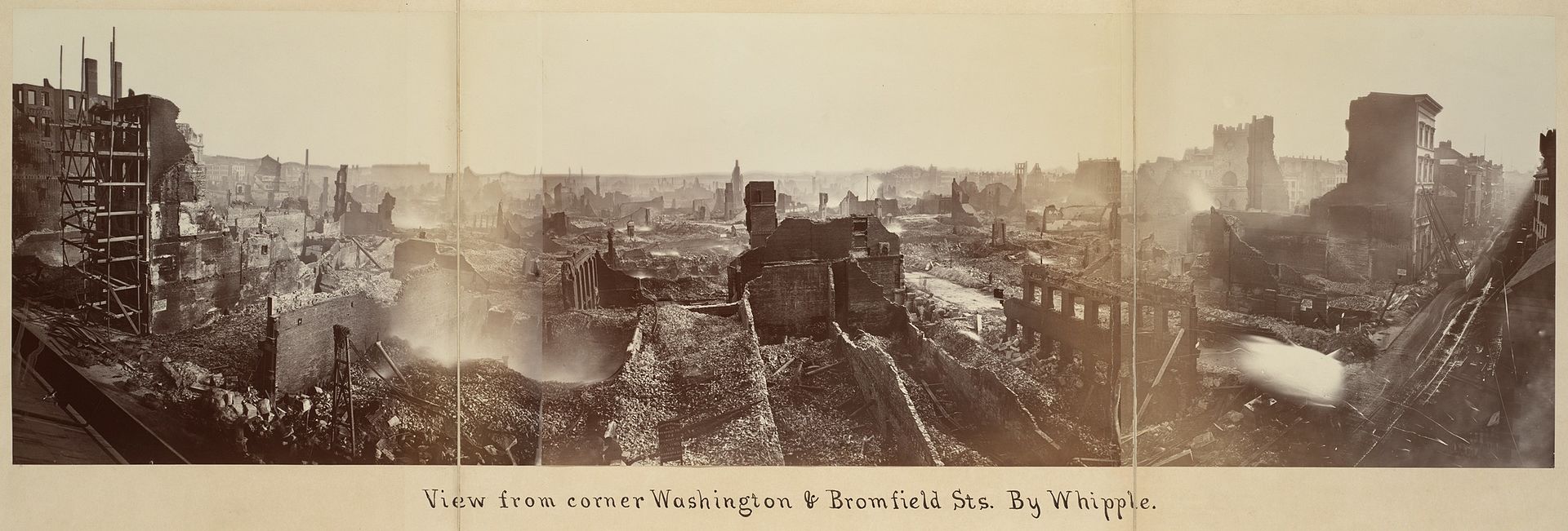 https://upload.wikimedia.org/wikipedia/commons/thumb/d/d9/Boston_Fire_from_Washington_%26_Bromfield_panoramic_by_Whipple%2C_1872.jpg/1920px-Boston_Fire_from_Washington_%26_Bromfield_panoramic_by_Whipple%2C_1872.jpg