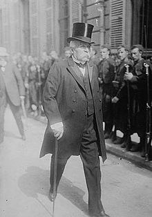 https://upload.wikimedia.org/wikipedia/commons/thumb/7/78/Georges_Clemenceau.jpg/220px-Georges_Clemenceau.jpg