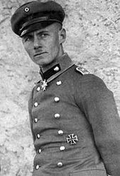 https://upload.wikimedia.org/wikipedia/commons/thumb/c/c8/Erwin_Rommel.jpg/170px-Erwin_Rommel.jpg