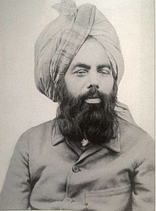 https://upload.wikimedia.org/wikipedia/commons/thumb/a/a7/Hadhrat_Mirza_Ghulam_Ahmad2.jpg/220px-Hadhrat_Mirza_Ghulam_Ahmad2.jpg