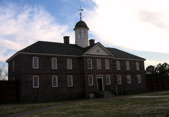 https://upload.wikimedia.org/wikipedia/commons/thumb/f/fc/Eastern_state_hospital_1.jpg/1024px-Eastern_state_hospital_1.jpg