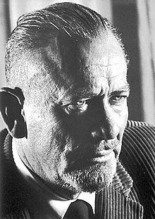 John Steinbeck 1962.jpg