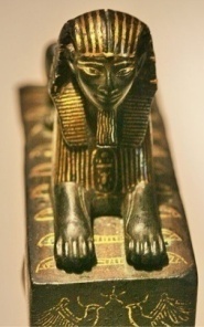 376px-Thutmose_III_sphinx_E10897_mp3h8799.jpg