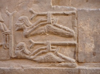 800px-Wall_relief_Kom_Ombo11.JPG