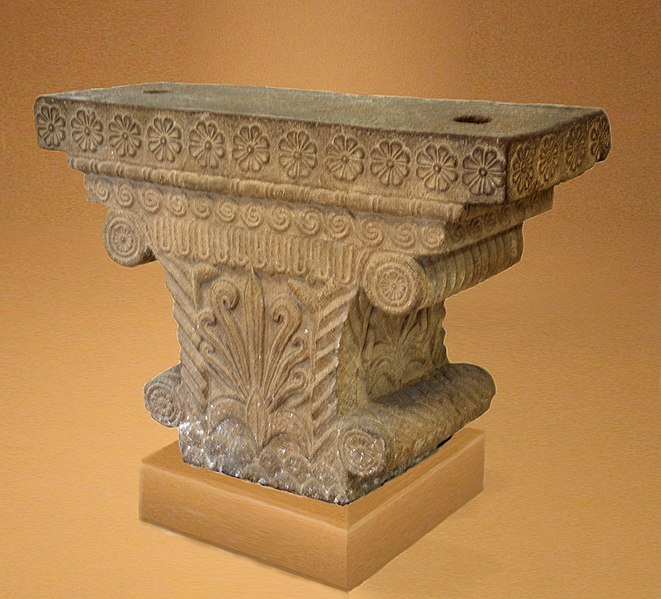 File:Pataliputra capital, Bihar Museum, Patna, 3rd century BCE.jpg