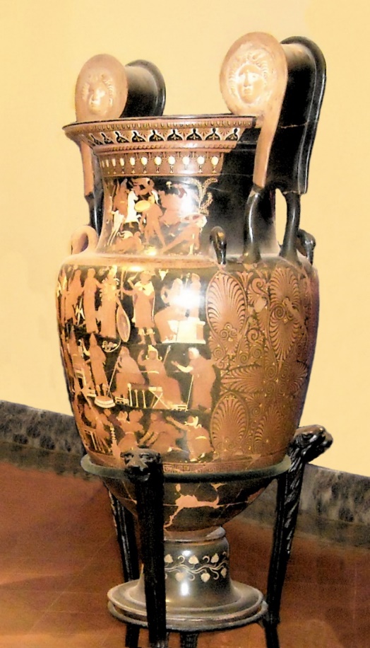 G:\pix\-330 Darius_vase_Napoli_Museum_without_background.jpg