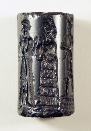 G:\pix\projects\iranzamin\3000-1200\-2300 Cylinder Seal, hematite,in which the king makes an animal offering to Shamash.Sippar.jpg