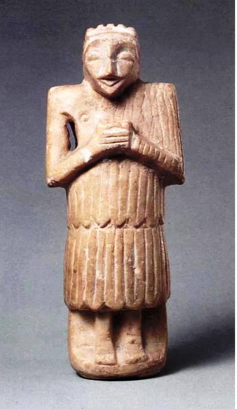 G:\pix\projects\iranzamin\3000-1200\-2330 Elamite albaster statue of a worshiper, 14.8 cm, Susa, 2900-2334 BC..jpg