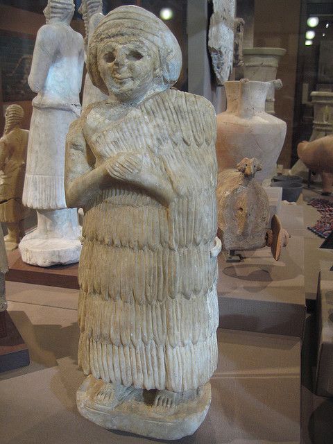 G:\pix\projects\iranzamin\3000-1200\-2400 Gypsum Female Figure from Nintu Temple VII.jpg