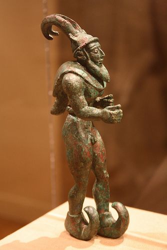 G:\pix\projects\iranzamin\3000-1200\-3000 Arsenical copper,ca 3000 BCE,from Iran.jpg