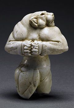 G:\pix\projects\iranzamin\3000-1200\-3000 Guennol Lioness is a 5,000-year-old Mesopotamian statue found near Baghdad.jpg