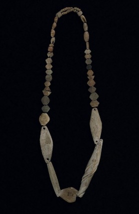 G:\pix\projects\iranzamin\3000-1200\-3000 small shell rings, paste balls, quartzite rhomboid spacers and paste square spacers - 3000BC (about). South Iraq,Ur.jpg