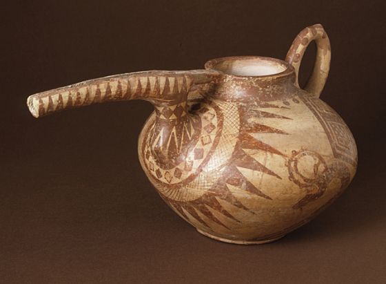 G:\pix\projects\iranzamin\3000-1200\-800 -600 B.C. سیلک Height 15.3 cm Length 35.5 cm Diameter20 cm).jpg