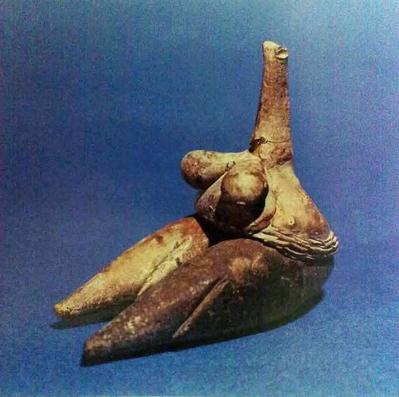 G:\pix\projects\iranzamin\3000-1200\-8000 ننه Venus of Tepe Sarab, Height 6.15 cm, lenght 6.75 cm, width 3.45 cm, Neolithic 6,000 B.C).jpg