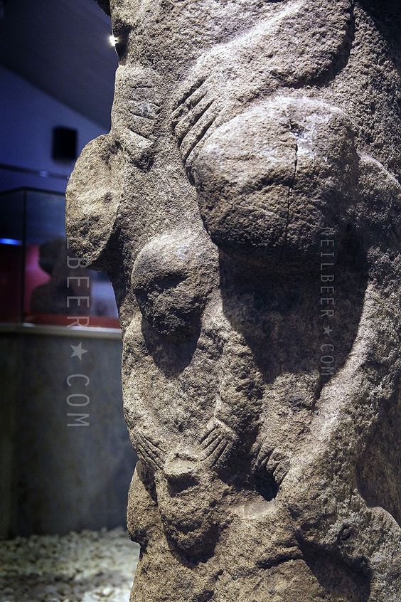 G:\pix\projects\iranzamin\3000-1200\-9500 Göbekli Tepe southeastern Turkey erected by hunter-gatherers.jpg