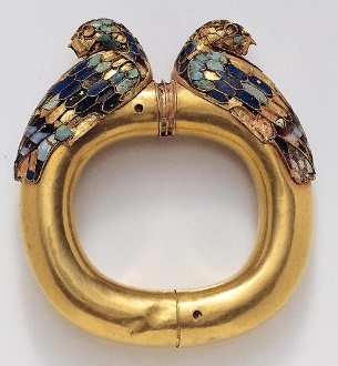 G:\pix\projects\iranzamin\achaemedian\-400 Achaemenid_Bracelet_Gold_MIHO.jpg