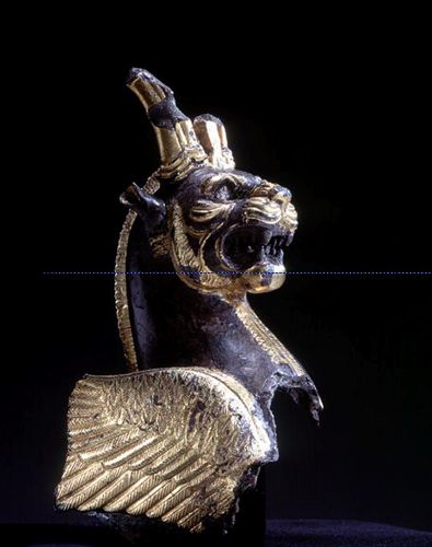 G:\pix\projects\iranzamin\achaemedian\جام\-400 یونان Silver with gilding, 5th-4th century B.C.E. H. 11 cm..jpg