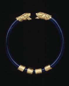 G:\pix\projects\iranzamin\achaemedian\-550 Bracelet late 6th Century BC Etruscan The blue glass hoop.jpg