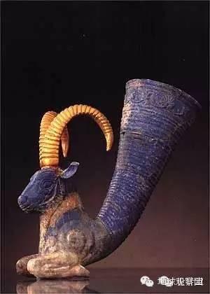 G:\pix\projects\iranzamin\achaemedian\Art\Rhyton) in lapis lazuli and gold Iran, Achaemenid, 6th_5th century BC.jpg