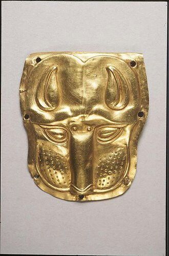 G:\pix\projects\iranzamin\achaemedian\Art\Scythian Gold Panther head. ca 3rd century BC.jpg