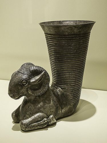 G:\pix\projects\iranzamin\achaemedian\Art\Silver rhyton with horned ram Persia Achaemenid Period 538-331 BCE.jpg