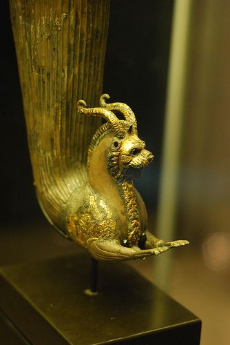 G:\pix\projects\iranzamin\achaemedian\Art\Thracian Rhyton, 2nd to 1st C. BC.jpg