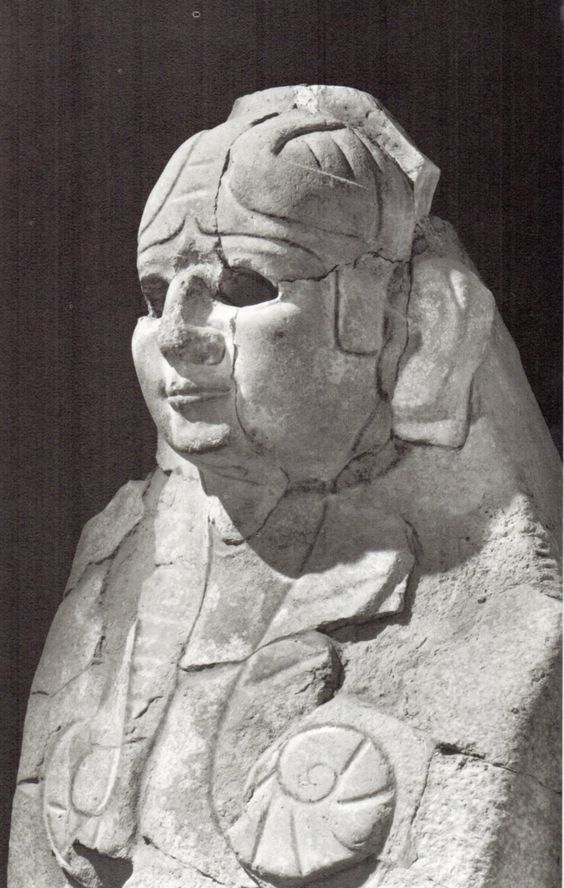 Hittite, Sphinx, BoÄazkÃ¶y- HattuÅa, Ancient Orient Museum, Ä°stanbul (Kurt Bittel) (ErdinÃ§ Bakla archive)