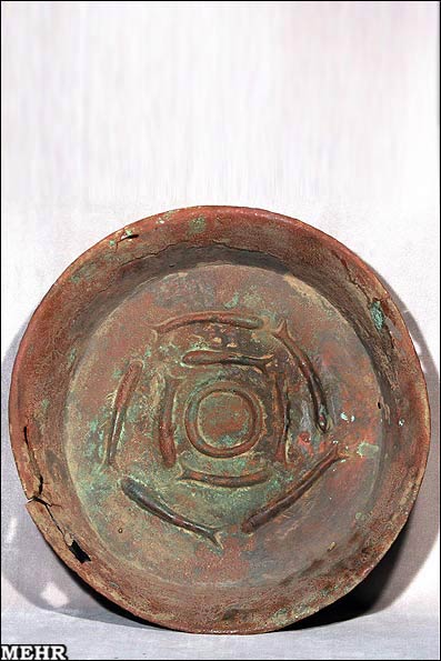 http://www.payvand.com/news/11/nov/ancient-artifacts-Jiroft-Iran-38.jpg