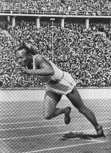 https://upload.wikimedia.org/wikipedia/commons/c/c5/Jesse_Owens3.jpg