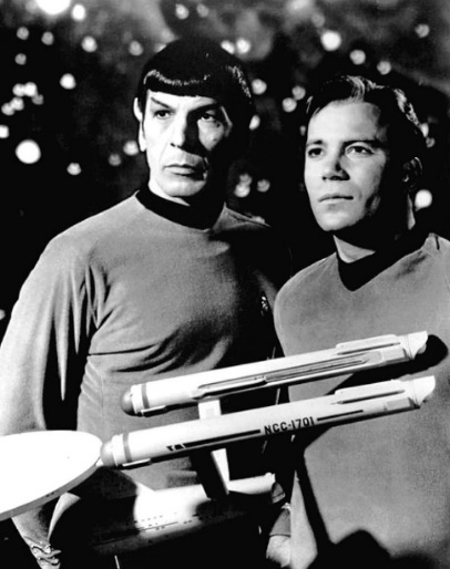 https://upload.wikimedia.org/wikipedia/commons/thumb/a/a8/Leonard_Nimoy_William_Shatner_Star_Trek_1968.JPG/800px-Leonard_Nimoy_William_Shatner_Star_Trek_1968.JPG