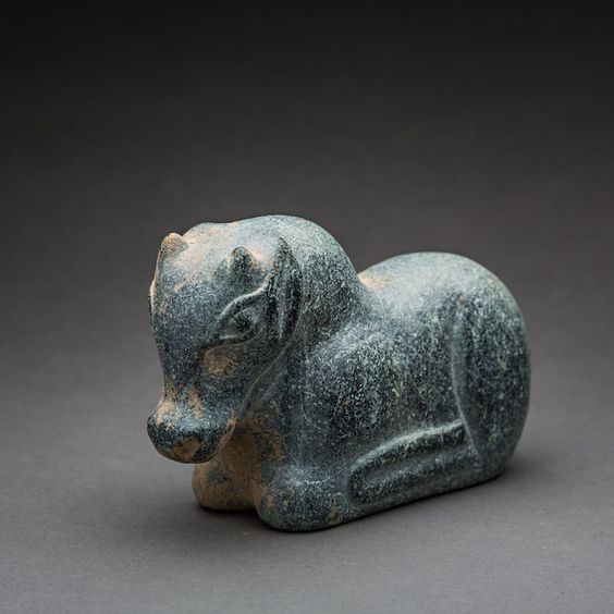 Sumerian Figure of a Bull - HB.200 Origin: Central Asia Circa: 3000 BC to 2000 BC Dimensions: 4" (10.2cm) high x 6.5" (16.5cm) wide Collection: Near Eastern Style: Sumerian Medium: Stone Â£180,000.00 Location: Great Britain