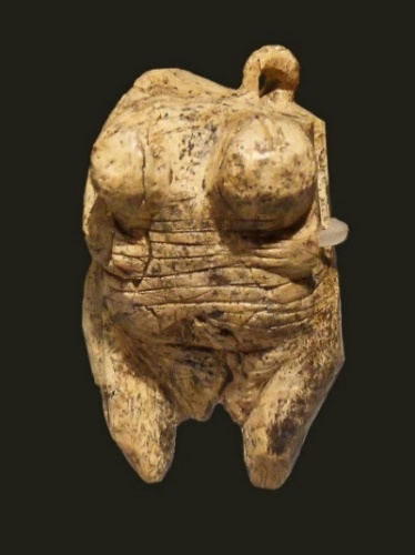 Venus vom Hohlen Fels Original frontal.jpg