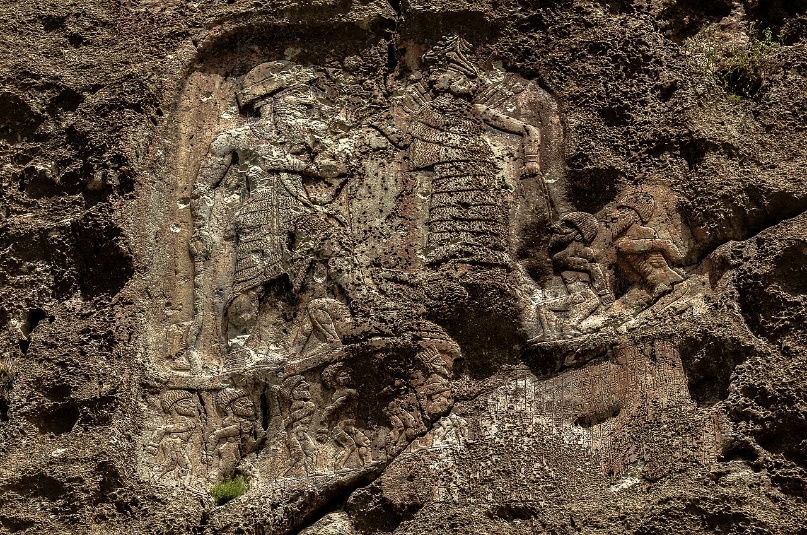 https://upload.wikimedia.org/wikipedia/commons/thumb/4/4d/Anubanini_Rock_Relief_1.jpg/1280px-Anubanini_Rock_Relief_1.jpg