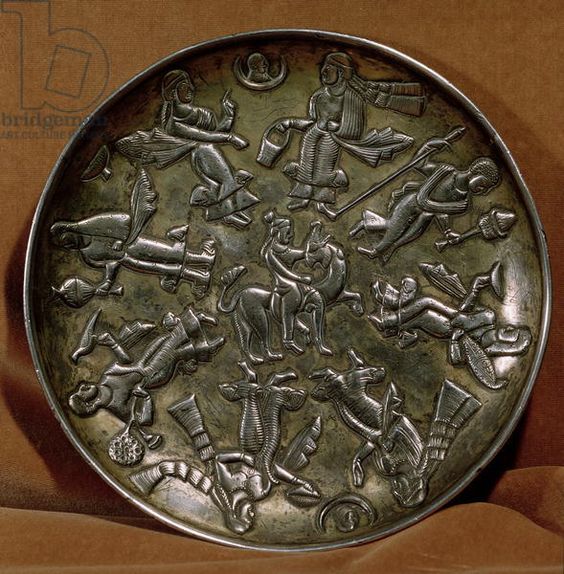 Dish with relief decoration depicting the goddess Anahita surrounded by eight female figures (silver)