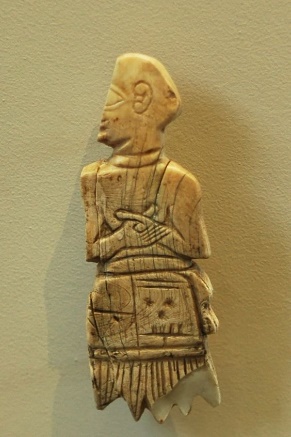 G:\pix\projects\iranzamin\3000-1200\art\fils d'Ur-Nanshe - en provenance de Tello (ancienne cité de Girsu) - 2500.jpg