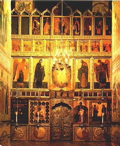 https://upload.wikimedia.org/wikipedia/commons/5/56/Iconostasis_in_Moscow.jpg