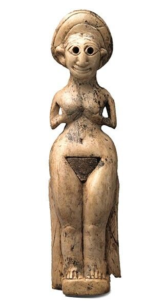 Ivory figurine, female goddess, KÃ¼ltepe, BC 1800-1700, Museum of Anatolian Civilizations in Ankara