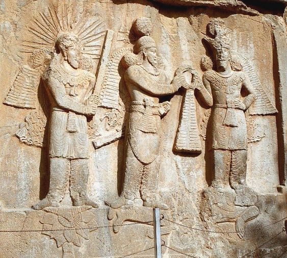 Taq-e-Bostan. Taq wa San or Taq-e Bostan is a site with a series of large rock reliefs from the era of Sassanid Empire of Persia, the Iranian dynasty which ruled western Asia from 226 to 650 AD. Iran Places to Know AccÃ¨s Notre Blog trouver beaucoup plus d'informations https://storelatina.com/iran/travelling #diet #ichrannte #ÎÏÎ¬Î½ #corrÃ­ Iran Places to Know AccÃ©der au site pour information https://storelatina.com/iran/travelling