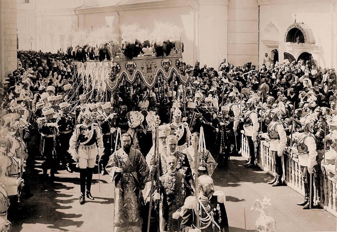 G:\pix\projects\west\sorted\1896 Coronation_1896,_walking_under_cover.jpg