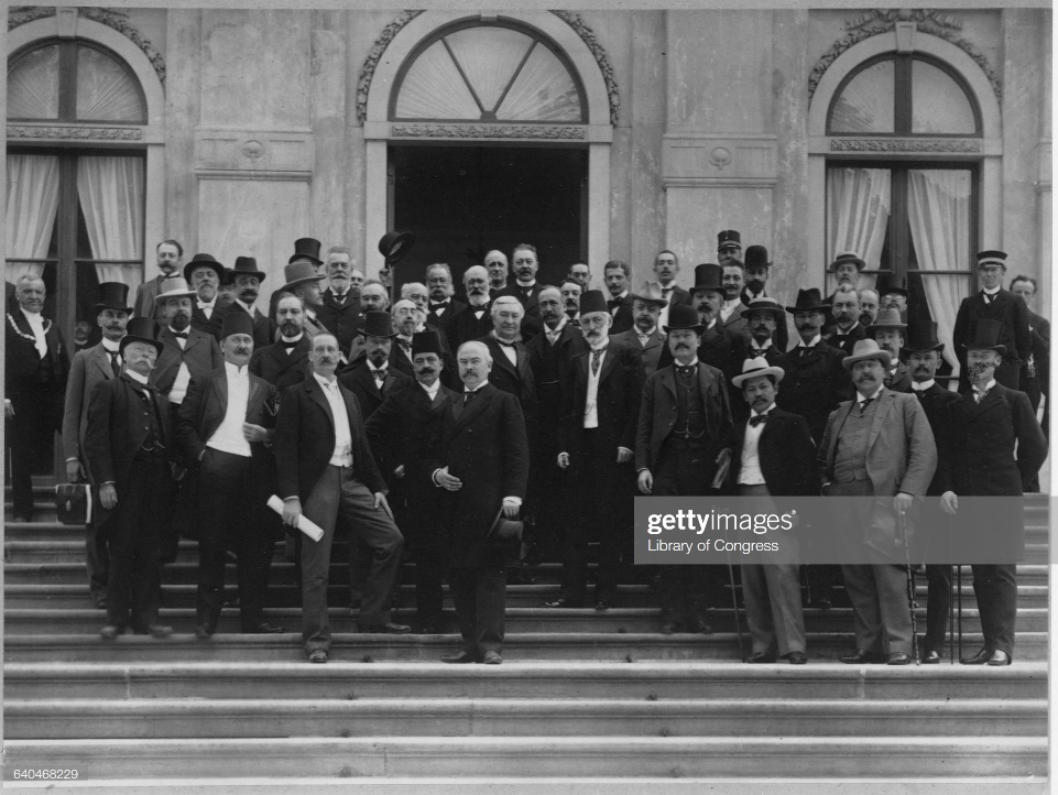 Fyodor Martens and Diplomats : News Photo