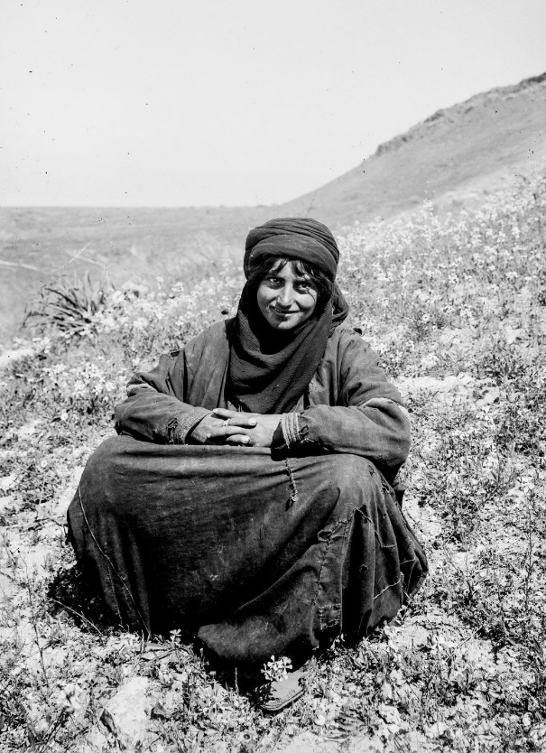 G:\pix\1898 بب American Colony Photo Department, (later the Matson Photo Service), took these pictures of Bedouins in Egypt, the Sinai, Palestine and Jerusalem.jpg