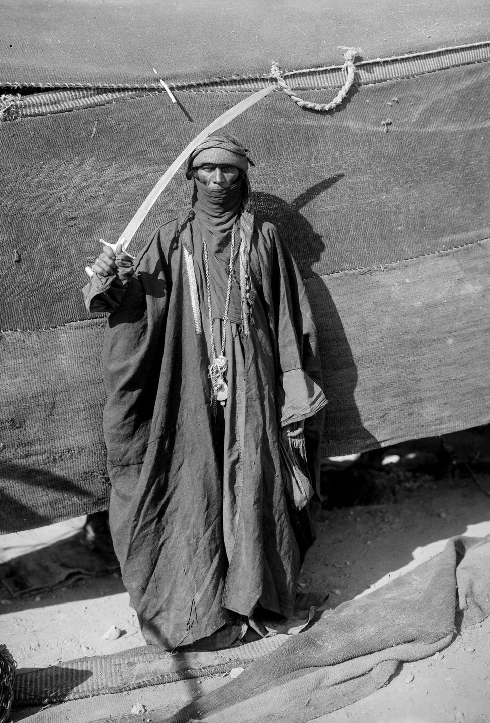 G:\pix\1898 لبب American Colony Photo Department, (later the Matson Photo Service), took these pictures of Bedouins in Egypt, the Sinai, Palestine and Jerusale m.jpg