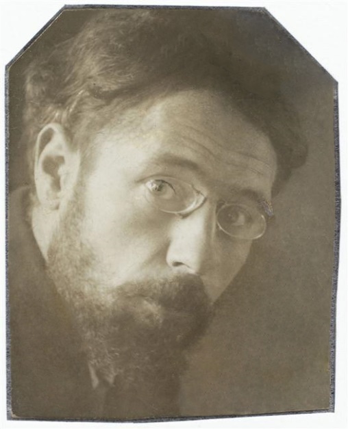 G:\pix\projects\west\sorted\1899 Tête_de_Bonnard_(Portrait_photograph_of_Pierre_Bonnard),_c.1899,_Musée_d'Orsay,_restaurée.jpg