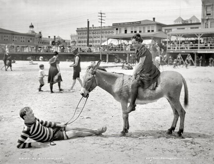 G:\pix\projects\west\sorted\1905 beach day in atlantic city.jpg